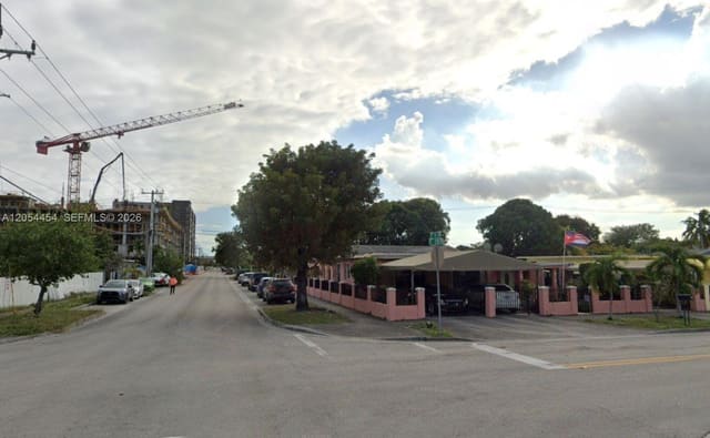 890 E 28th Street, Hialeah 13th Addn Amd Pl, Hialeah, FL