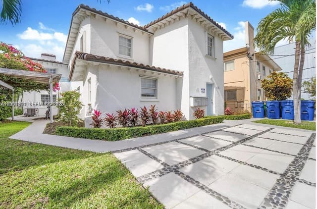 6966 Byron Avenue 102, Miami Beach, FL 33141