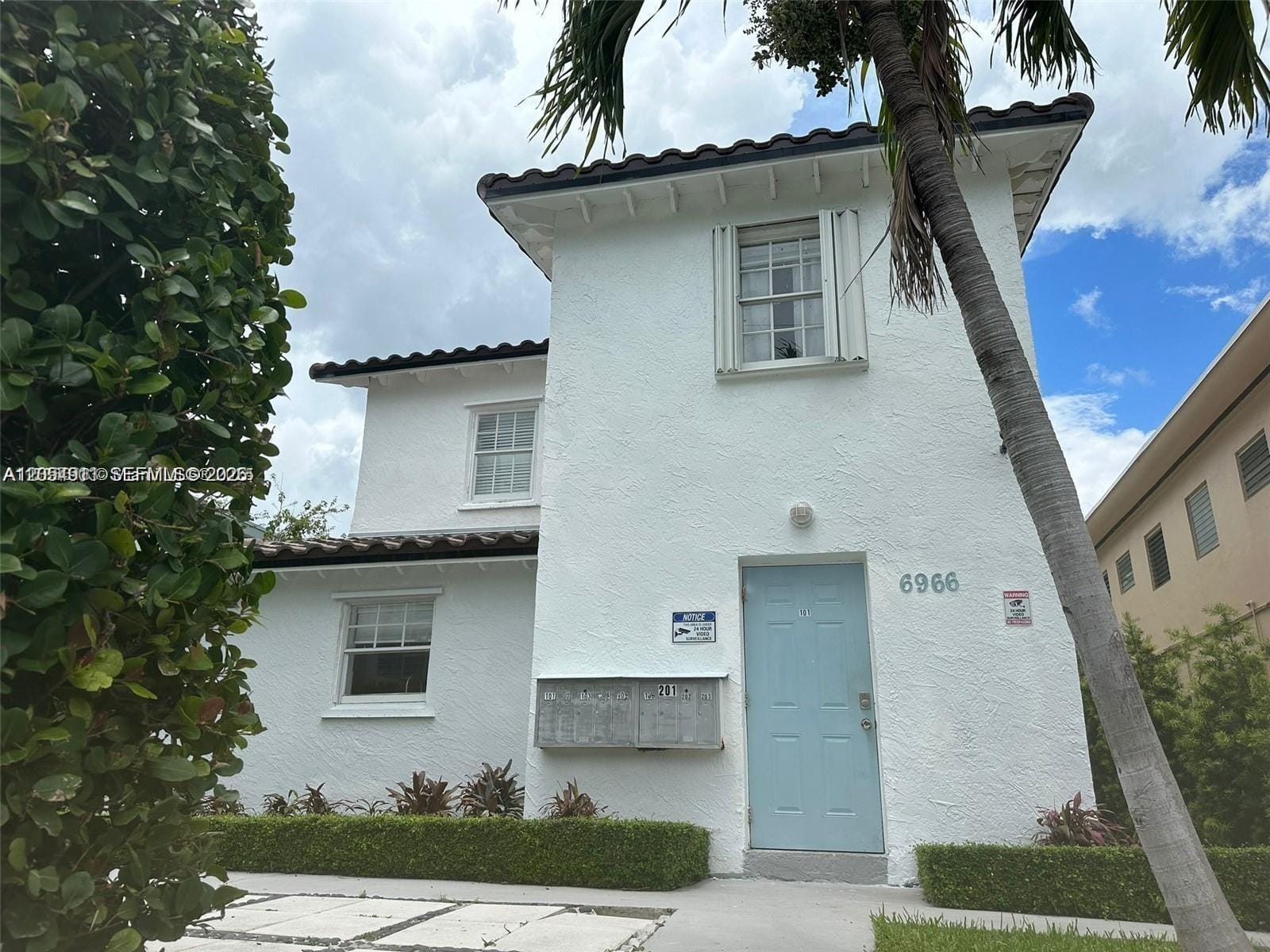 6966 Byron Avenue 102, Miami Beach, FL 33141 photo 2