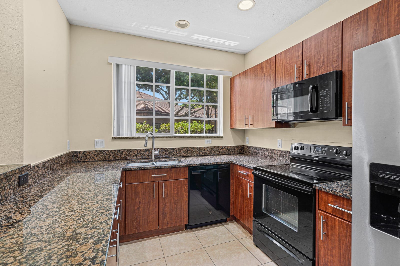6272 S MILITARY Trail 203, Lake Worth, FL 33463 photo 14