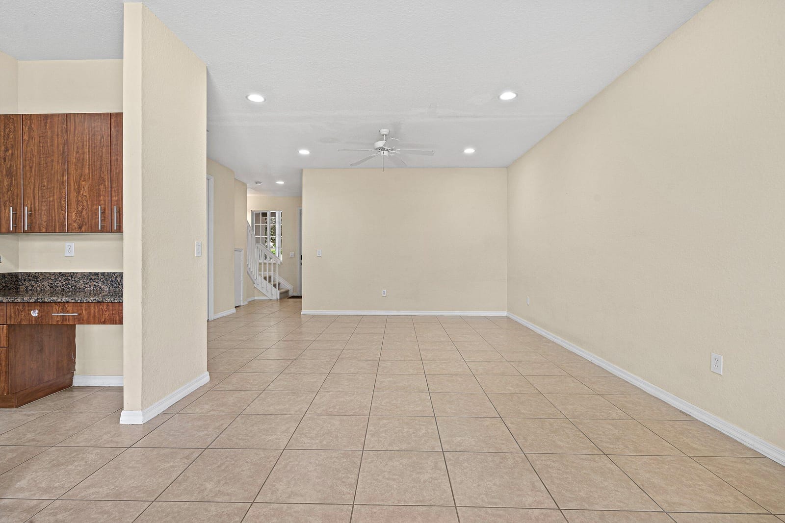 6272 S MILITARY Trail 203 — photo 10