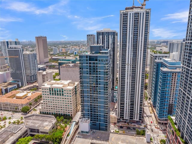 121 NE 5th Street 3405, 501 First Residences, Miami, FL