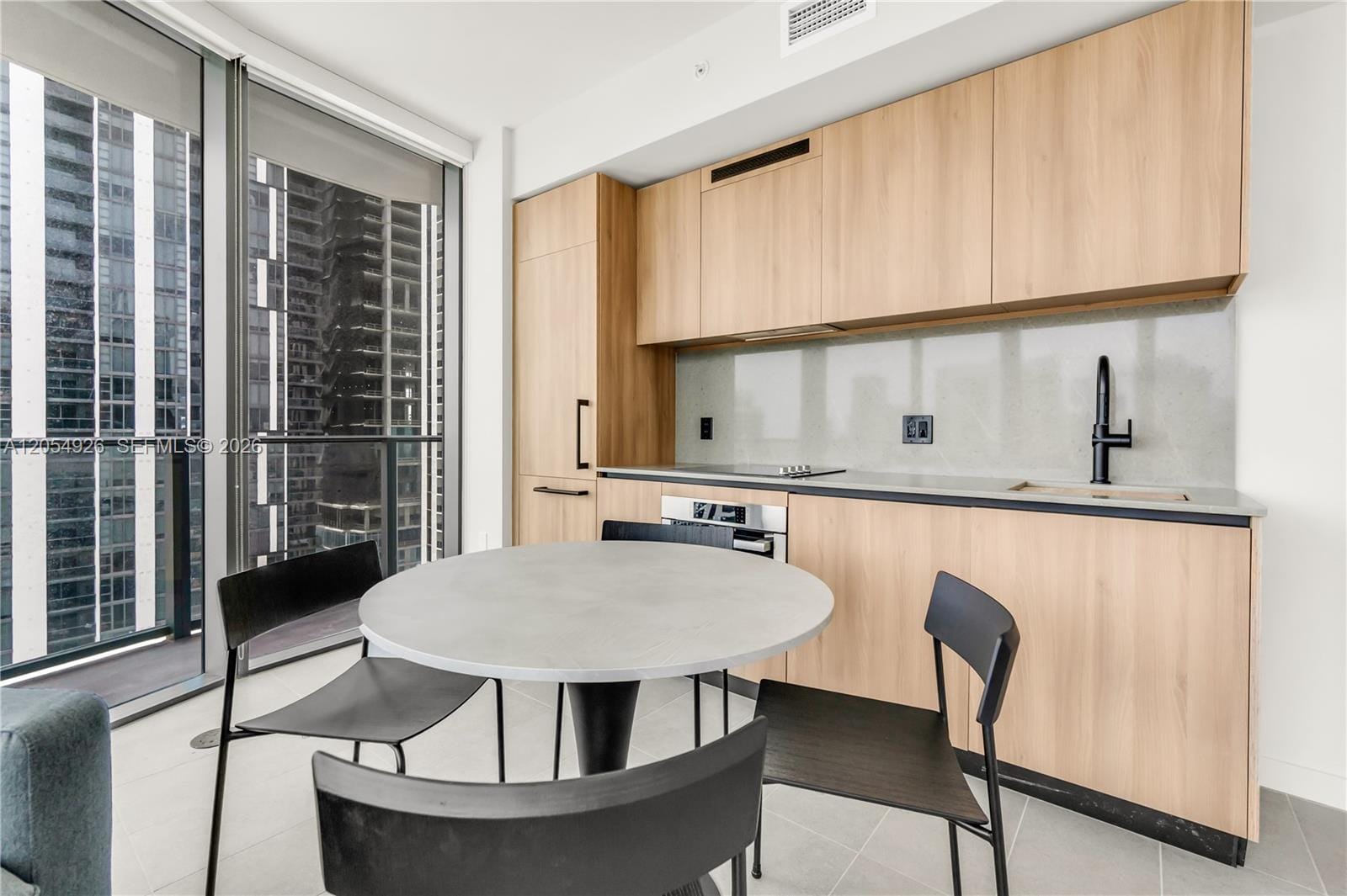 121 NE 5th Street 3405, Miami, FL 33132 photo 8
