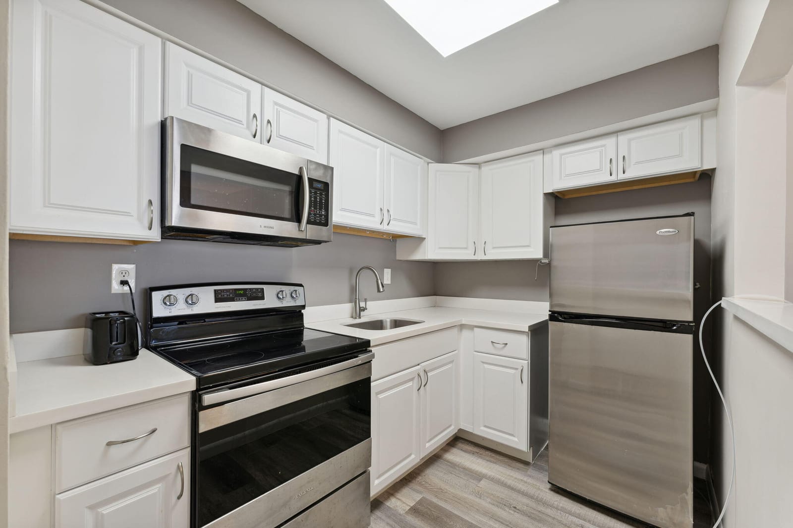1450 NE 170th Street 114 — photo 3