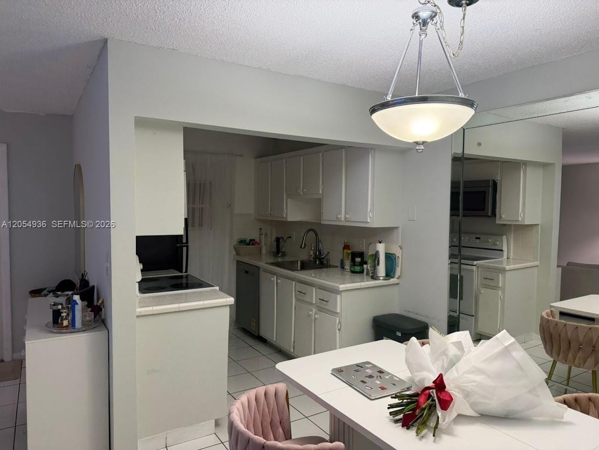 2420 Diana Drive 302 — photo 3
