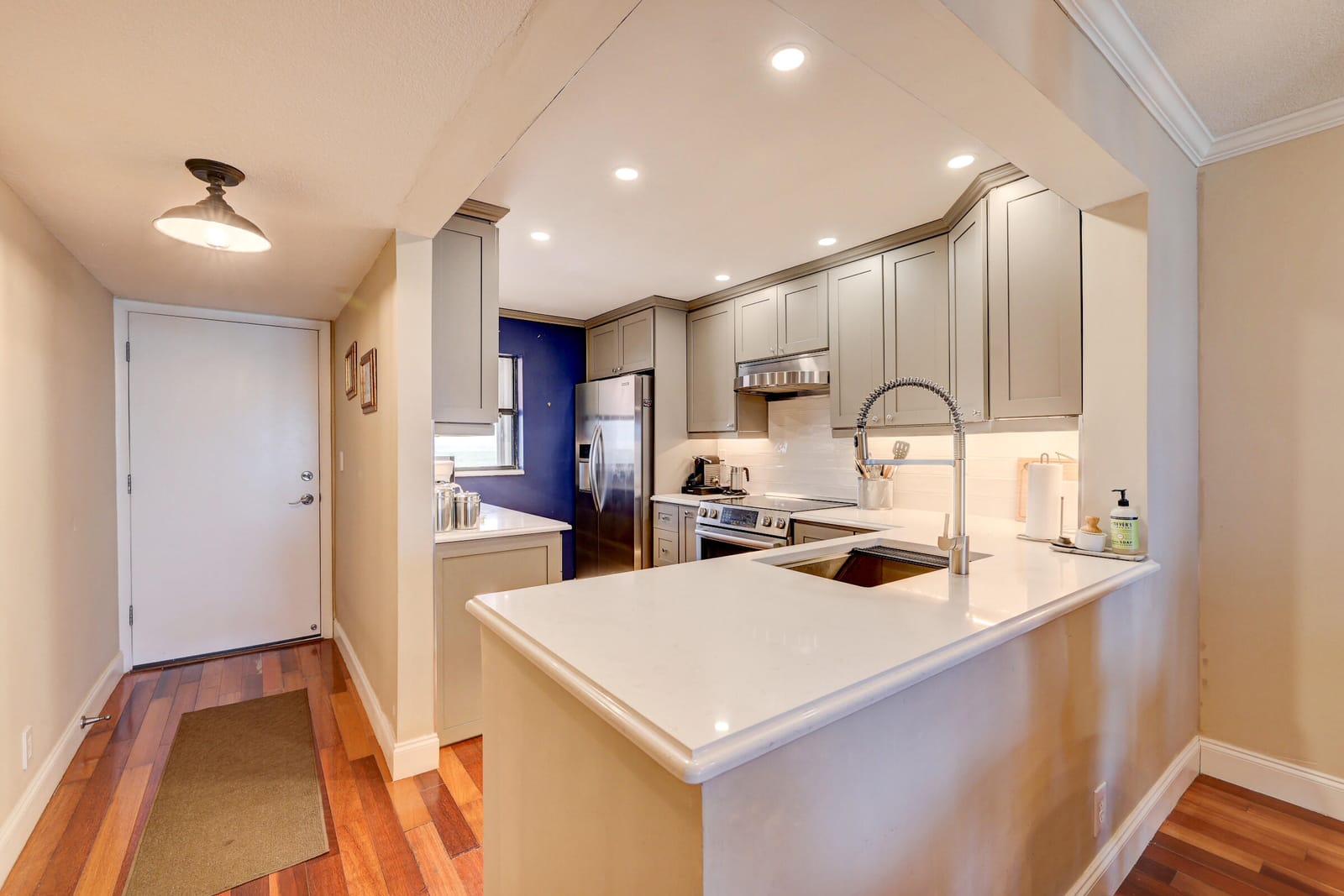 9400 S Ocean Drive 807 — photo 7