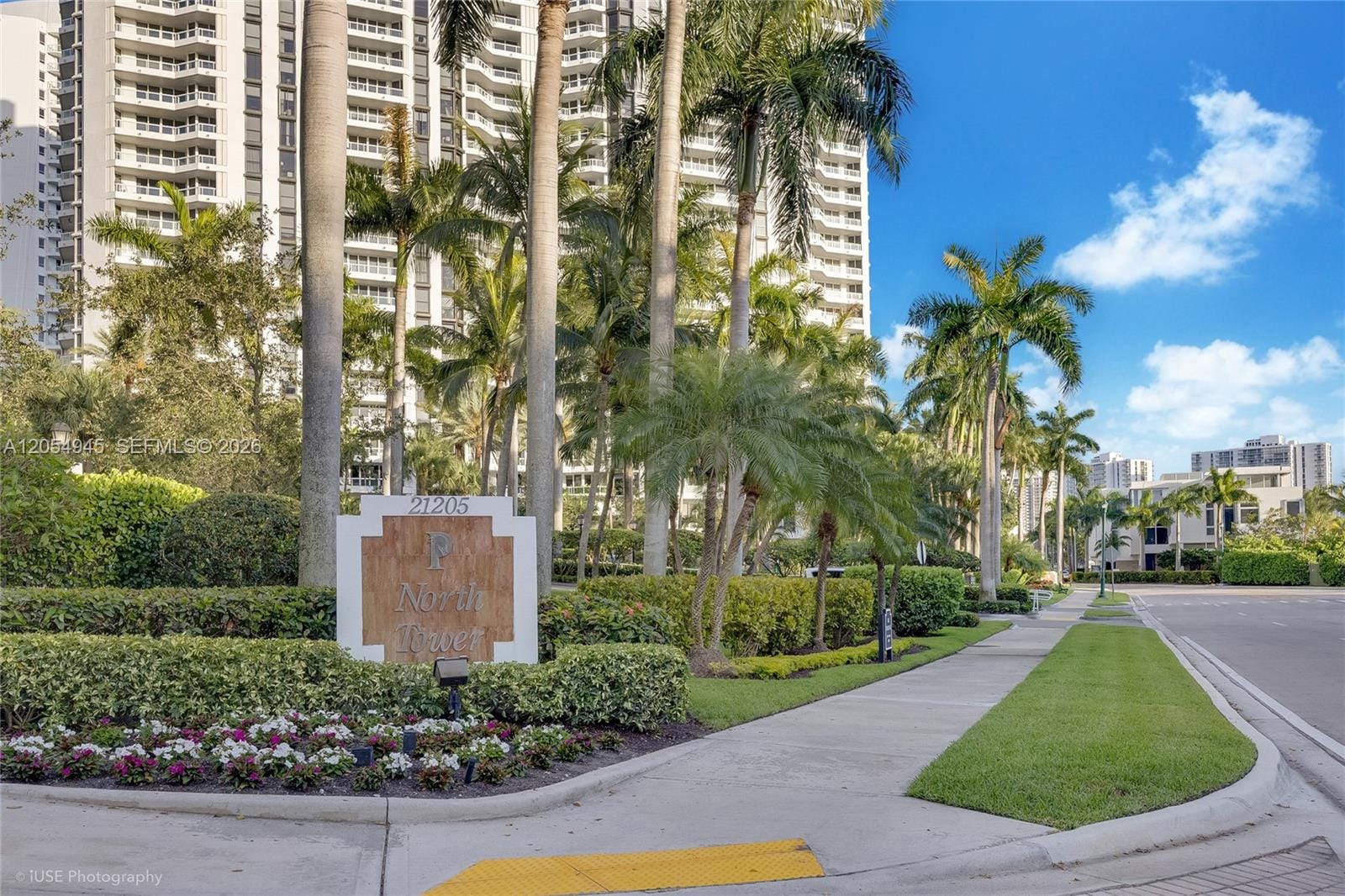 21205 Yacht Club Drive 701, Aventura, FL 33180