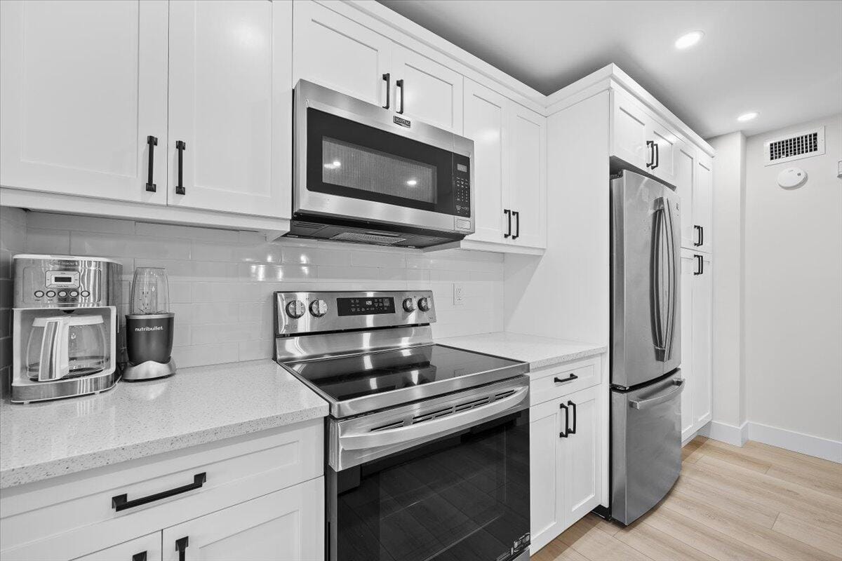 221 Brackenwood Terrace — photo 9