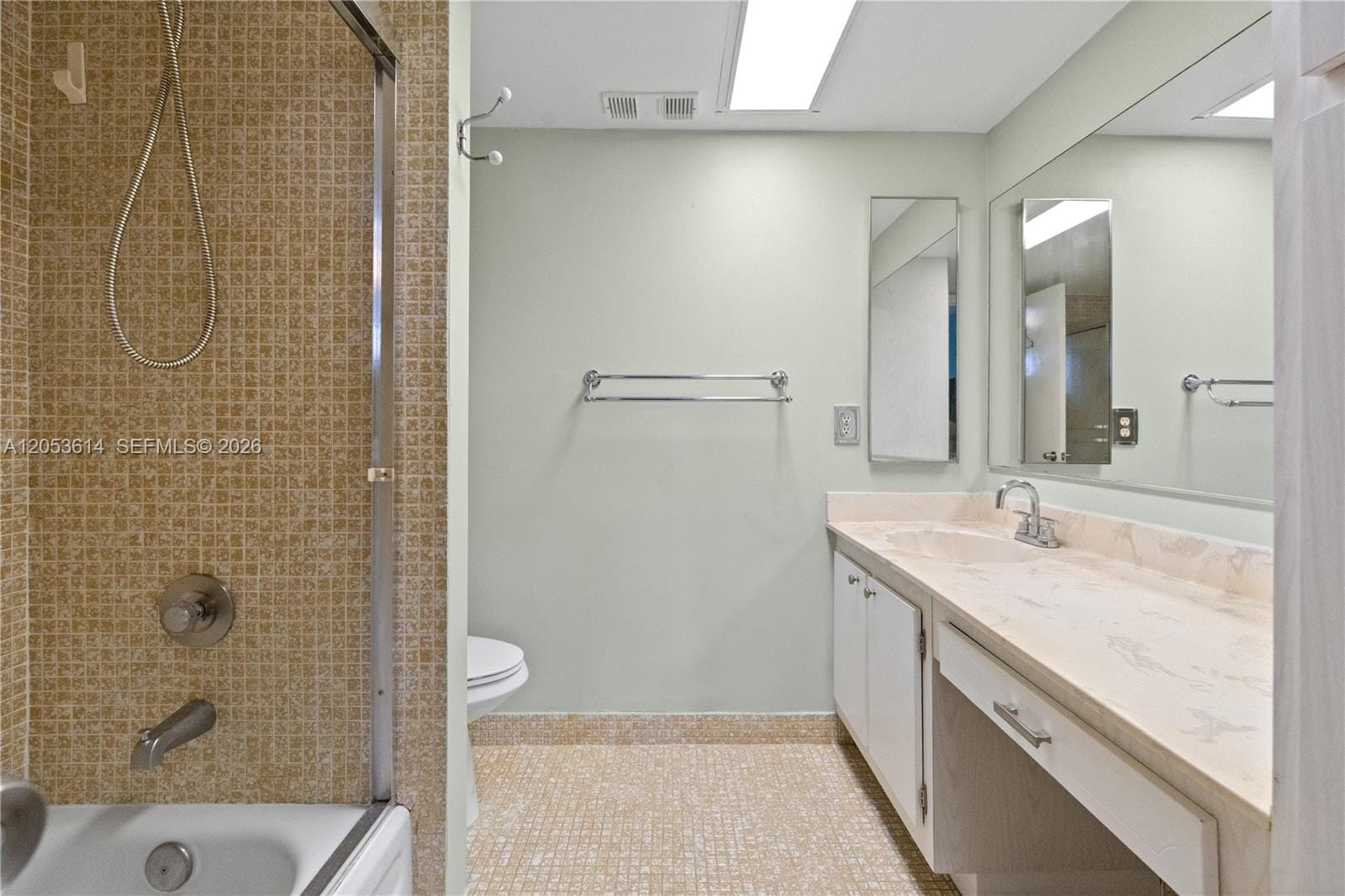 5950 Del Lago Circle 106 — photo 10