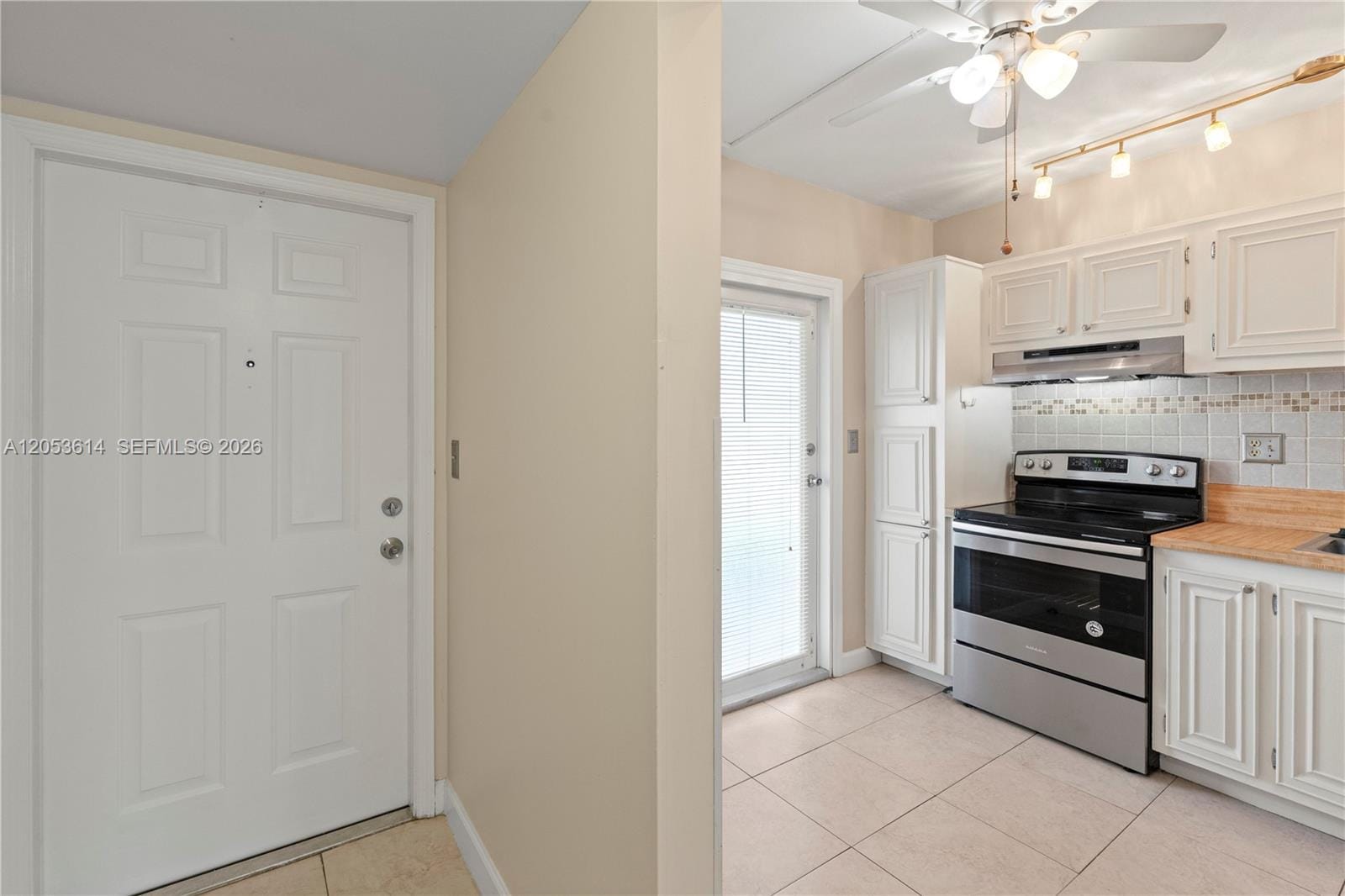 5950 Del Lago Circle 106 — photo 2