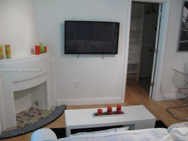 1525 Meridian Avenue 109 — photo 8