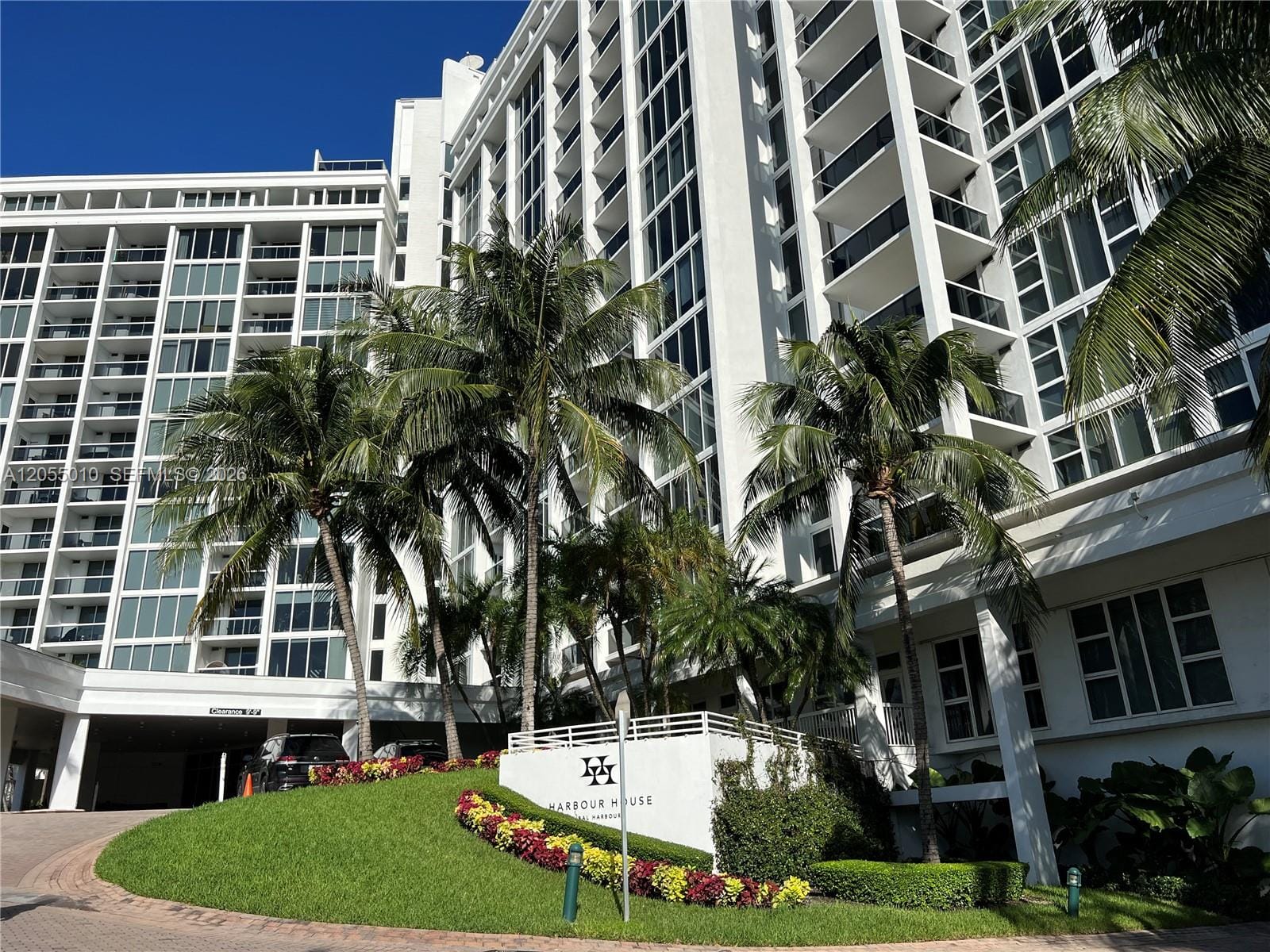 10275 Collins Avenue 112, Bal Harbour, FL 33154