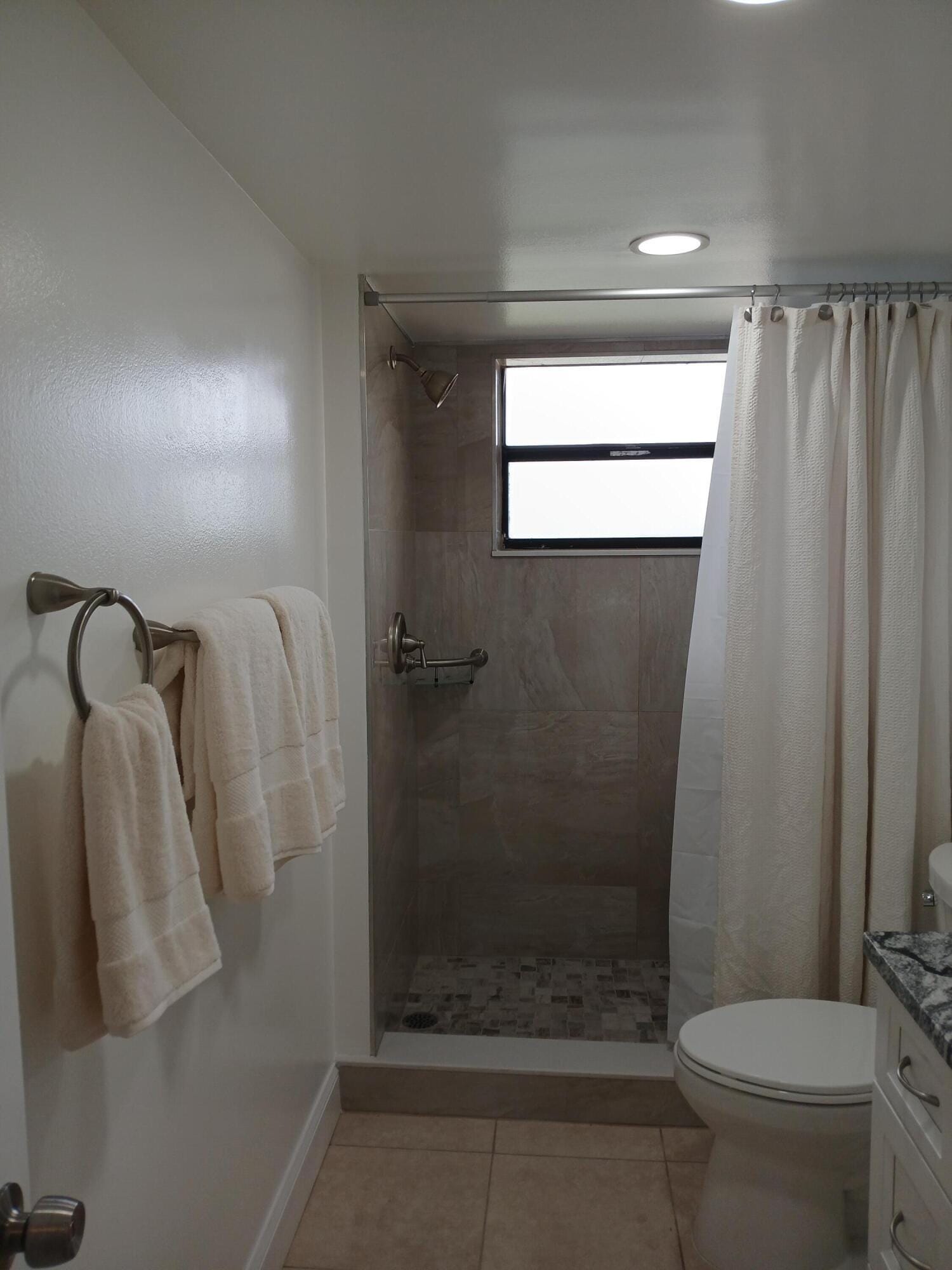 4760 LUCERNE LAKES Boulevard W 405 — photo 5