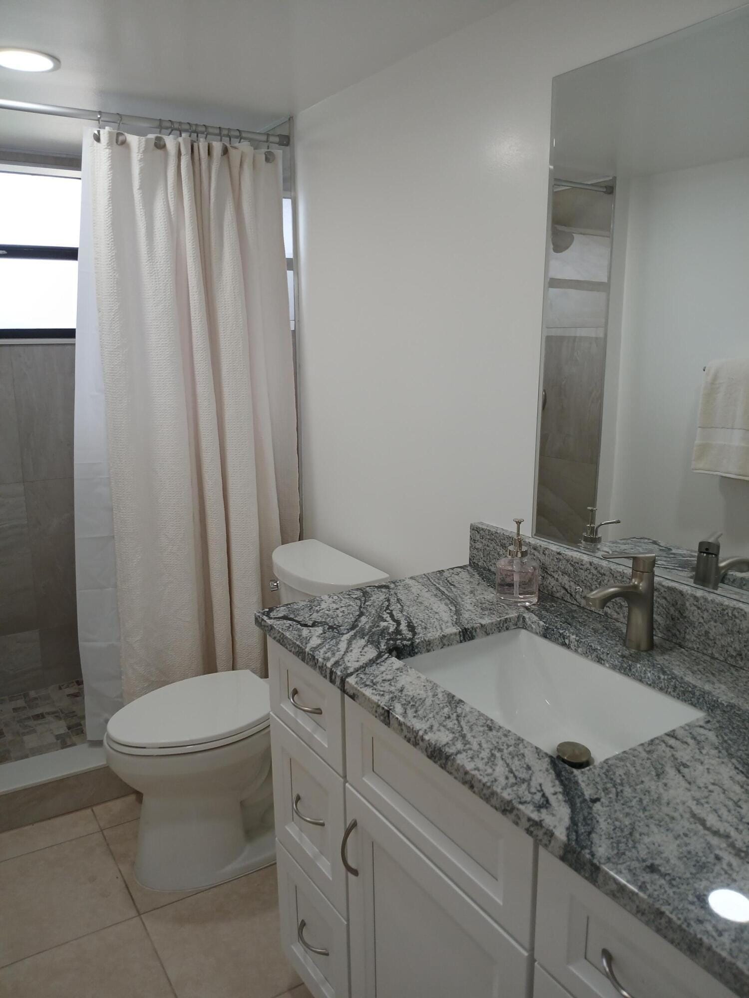 4760 LUCERNE LAKES Boulevard W 405 — photo 9