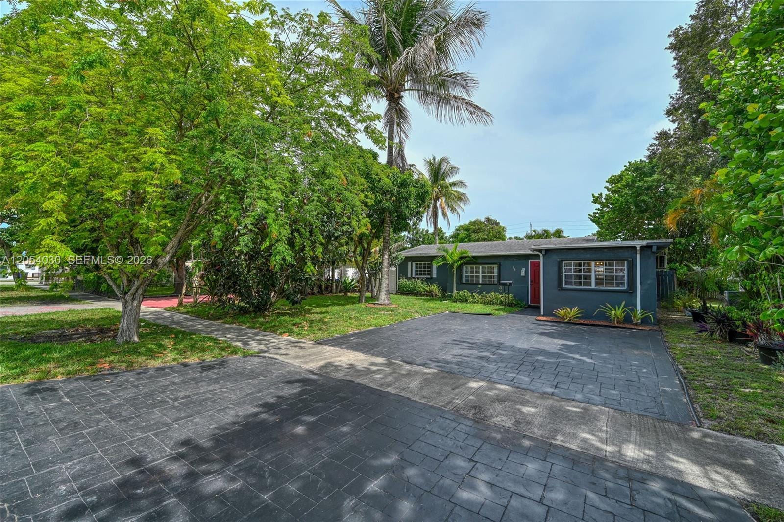 76 NE 170th Street
