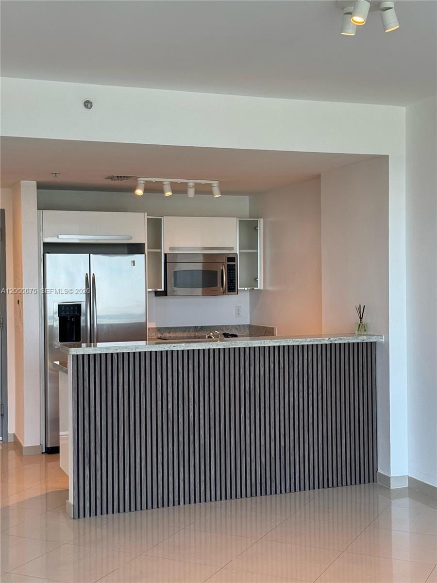 601 NE 36th Street 1205 — photo 3