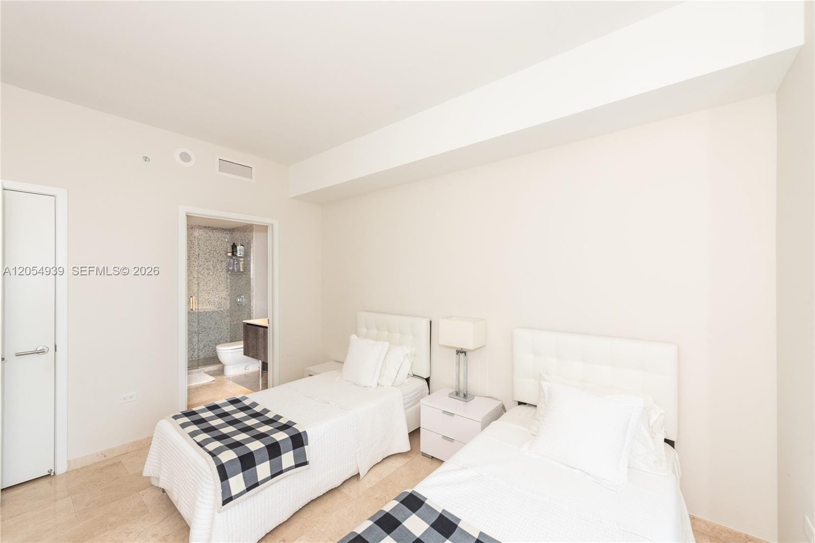 88 SW 7th Street 3005, Miami, FL 33130 photo 13