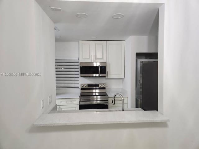 11643 NW 11th Street, Pembroke Pines, FL 33026