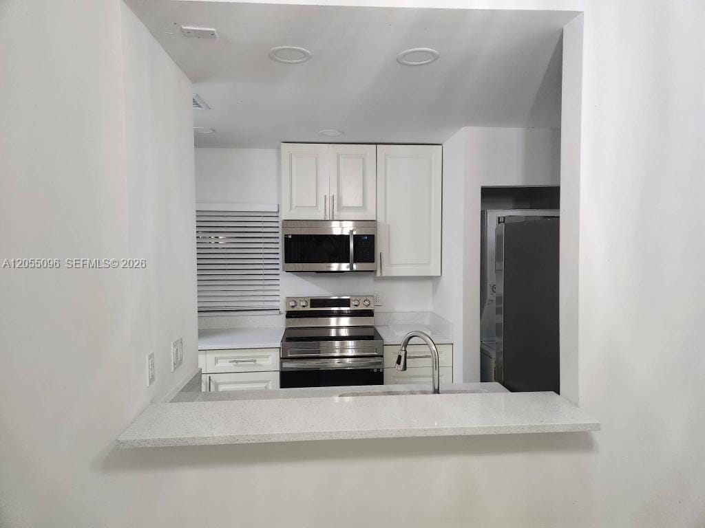 11643 NW 11th Street, Pembroke Pines, FL 33026
