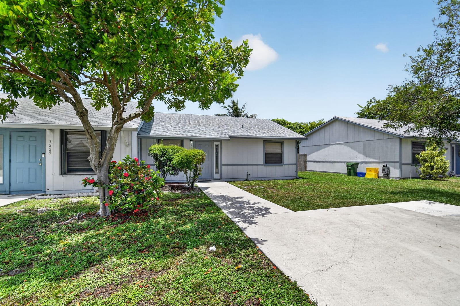 3221 FOXRIDGE Court, Palm Springs, FL 33461 photo 2