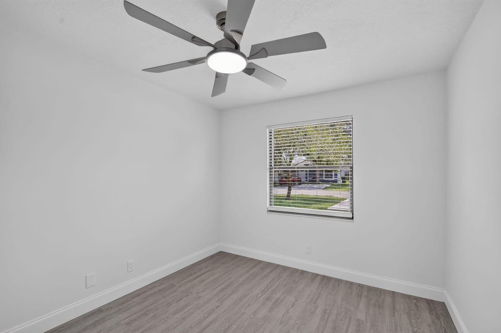 3221 FOXRIDGE Court, Palm Springs, FL 33461 photo 14