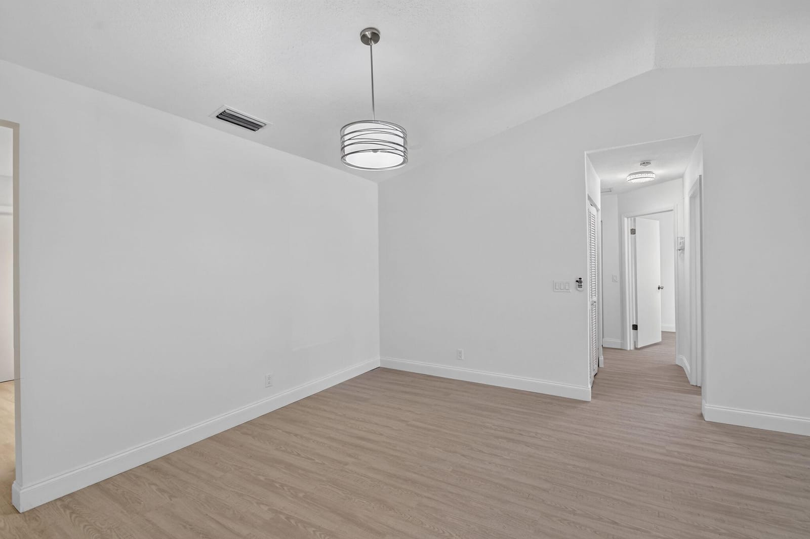 3221 FOXRIDGE Court, Palm Springs, FL 33461 photo 8
