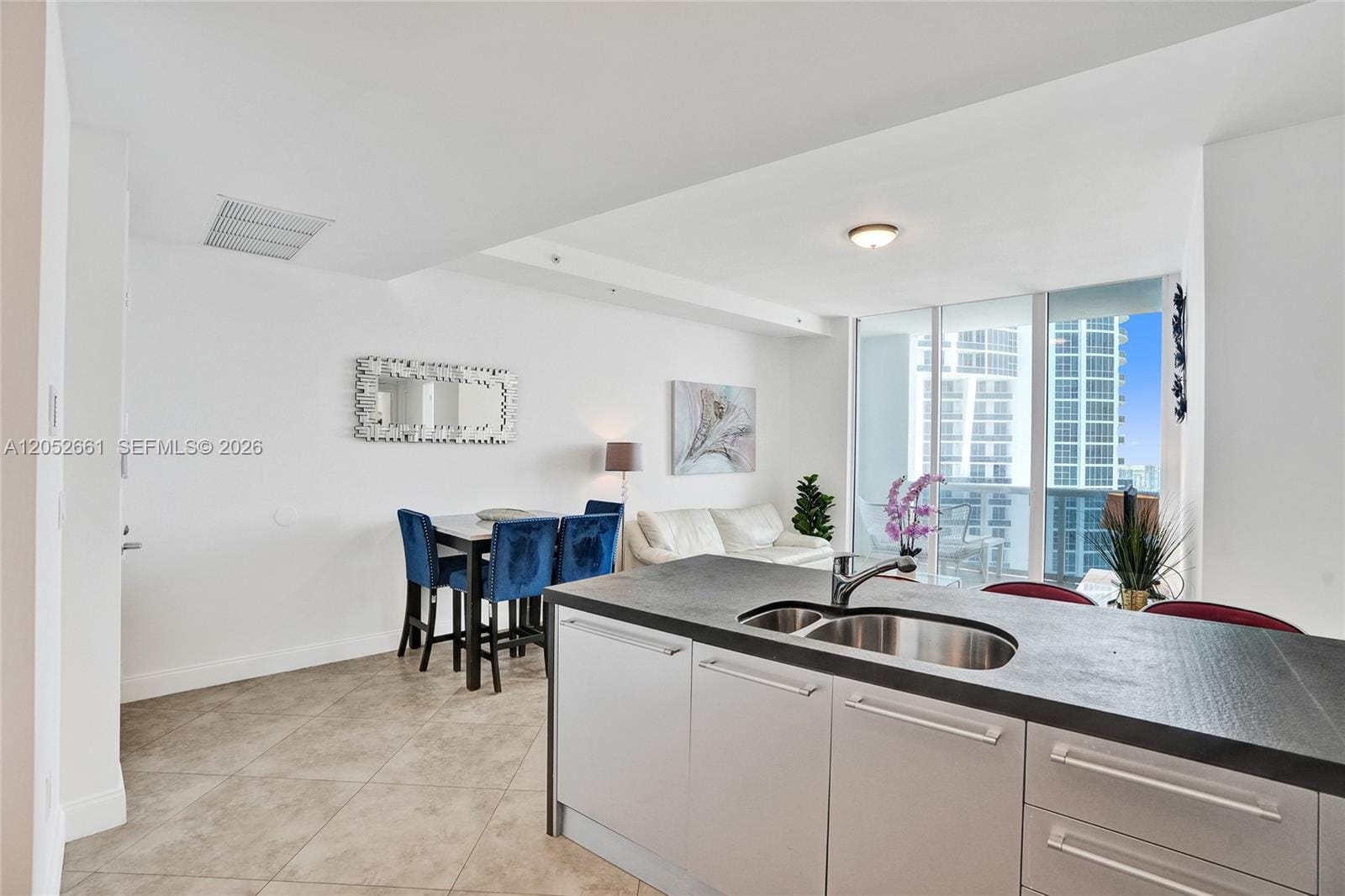 18201 Collins Avenue 4705 — photo 3