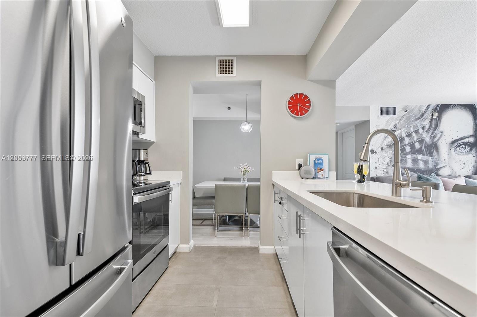 1200 Brickell Bay Drive 2423 — photo 12