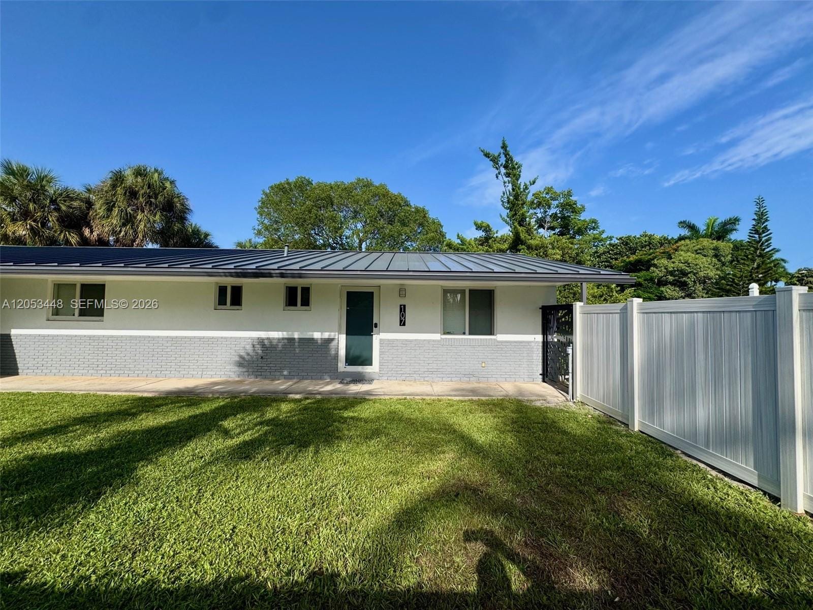 105-107 NE 30th Court, Wilton Manors, FL 33334 photo 23
