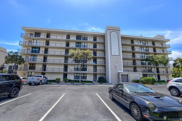 3 Royal Palm Way Unit 403, Boca Raton, FL 33432