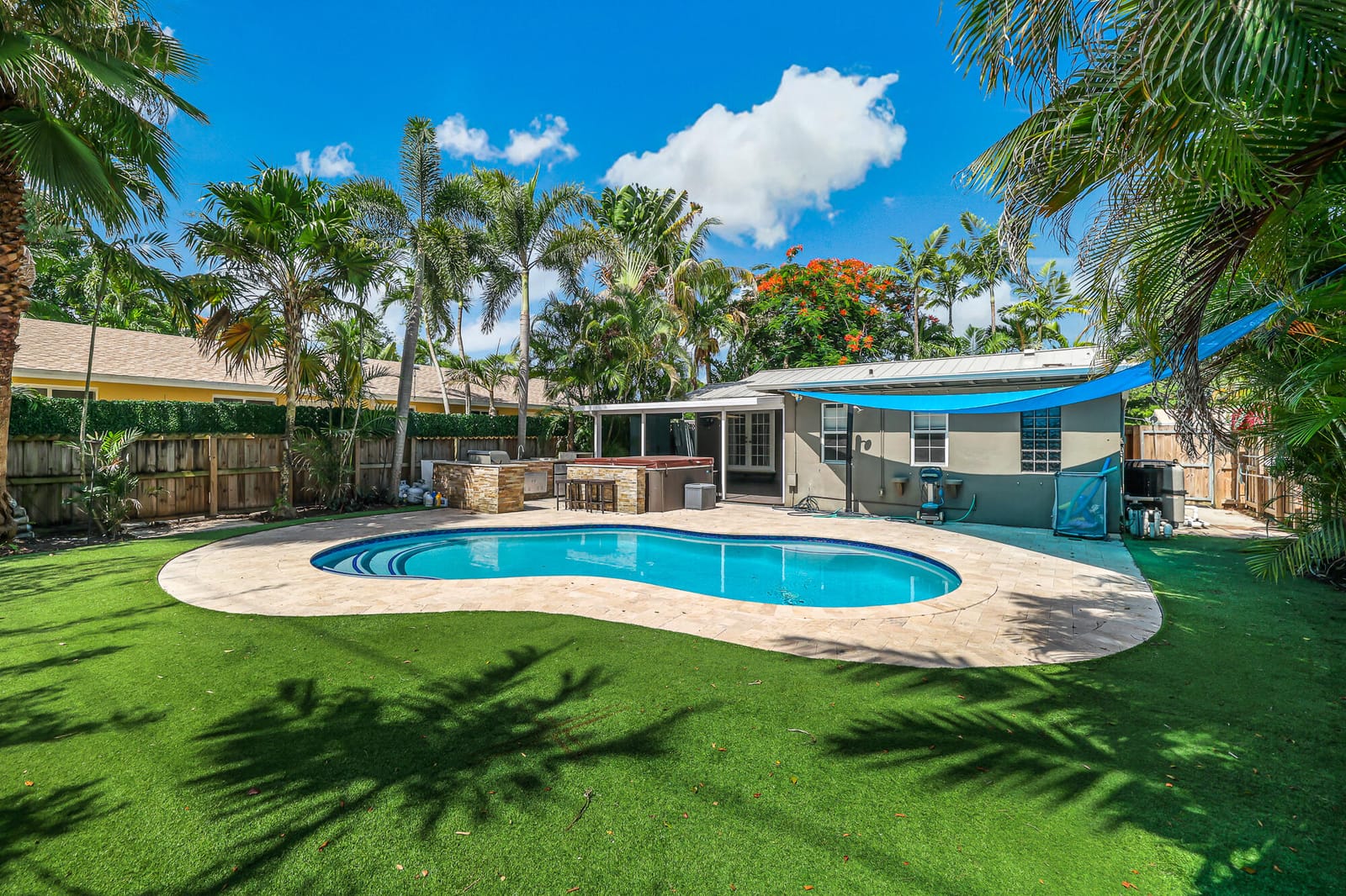 1432 NE 2ND Avenue, Fort Lauderdale, FL 33304 photo 1
