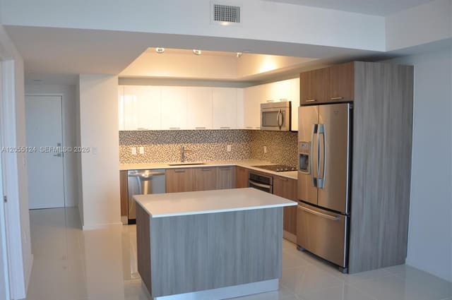 5300 NW 85 Avenue 310, Doral, FL 33166
