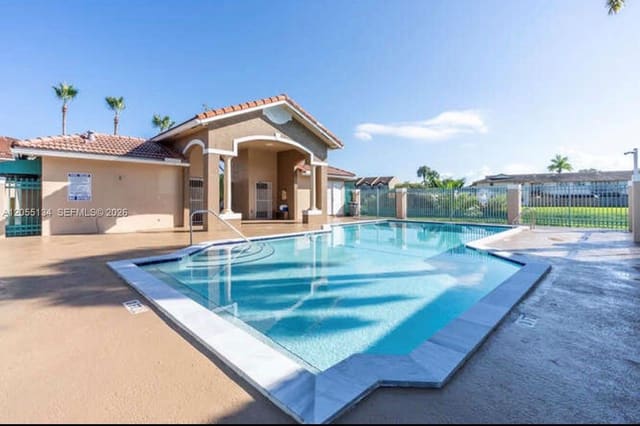 6475 SW 130th Place 404, Miami, FL 33183