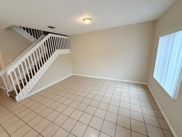 905 N SANTA CATALINA Circle 905, North Lauderdale, FL 33068