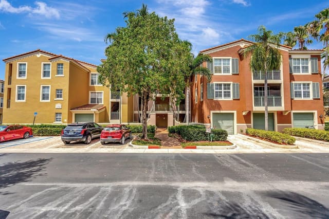 11760 Saint Andrews Place 204, Wellington, FL 33414