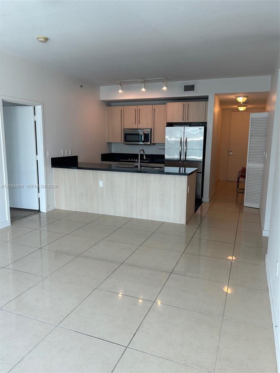 1111 SW 1st Avenue 3816 — photo 4