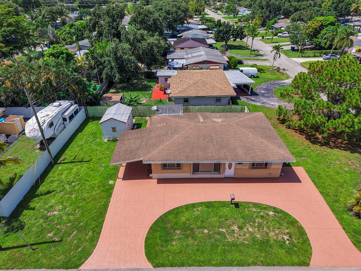 2100 N 57TH Avenue, Hollywood, FL 33021 photo 2