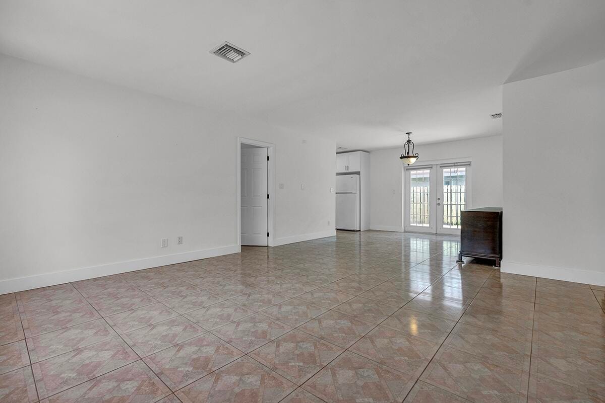 2100 N 57TH Avenue, Hollywood, FL 33021 photo 11