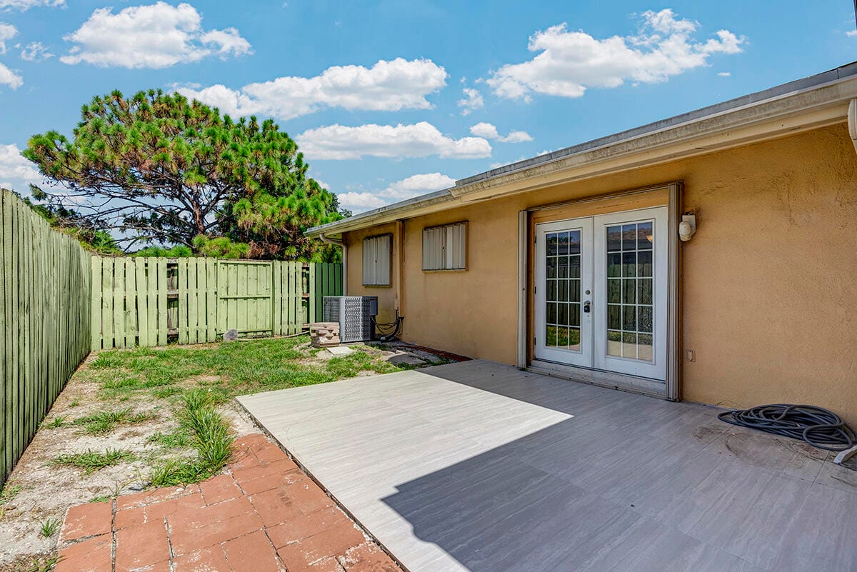 2100 N 57TH Avenue, Hollywood, FL 33021 photo 29