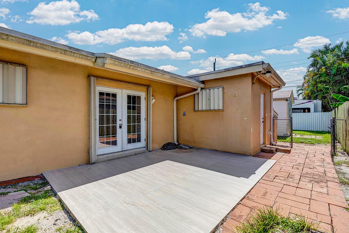 2100 N 57TH Avenue, Hollywood, FL 33021 photo 30