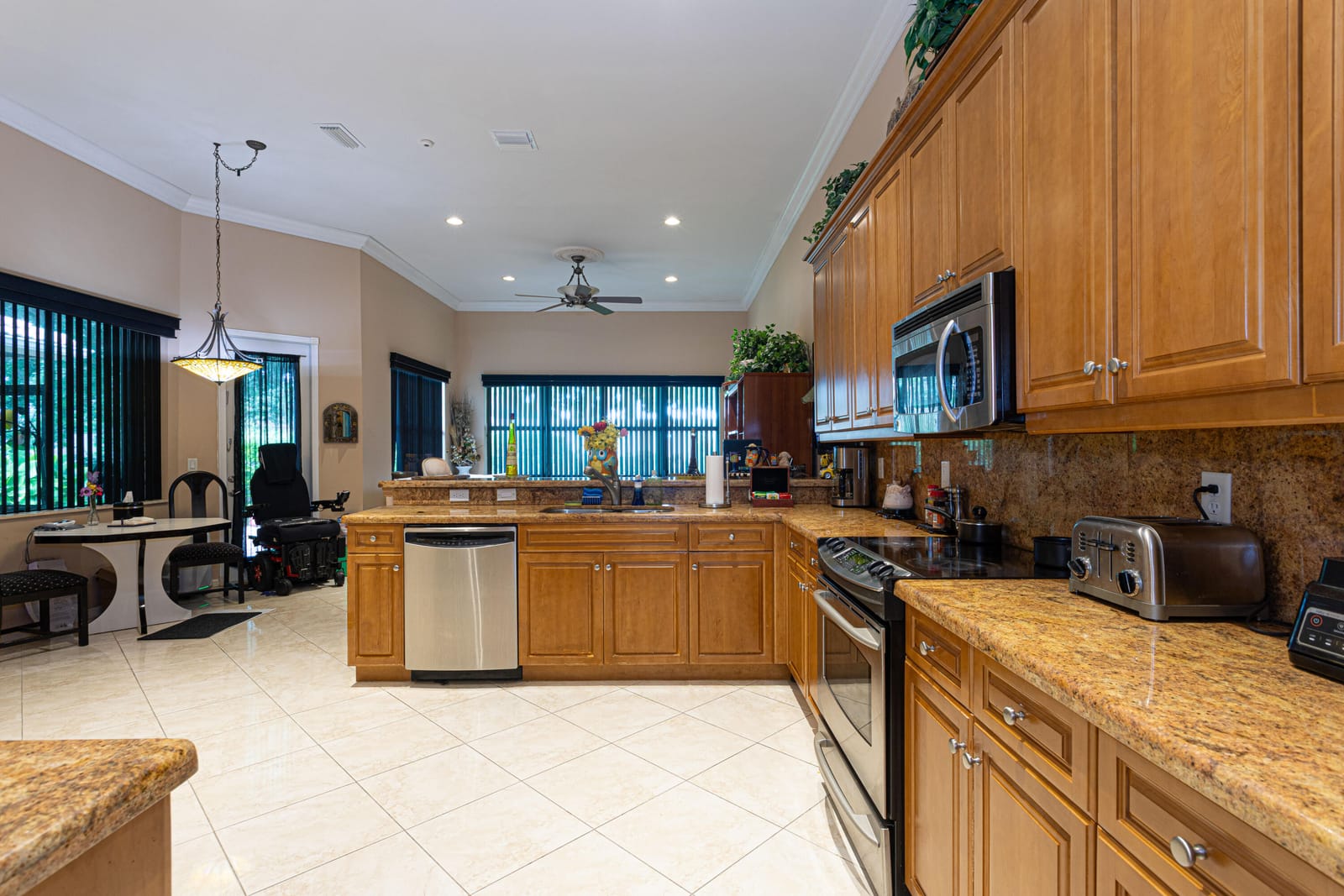 8047 Via Grande, Boynton Beach, FL 33437 photo 15