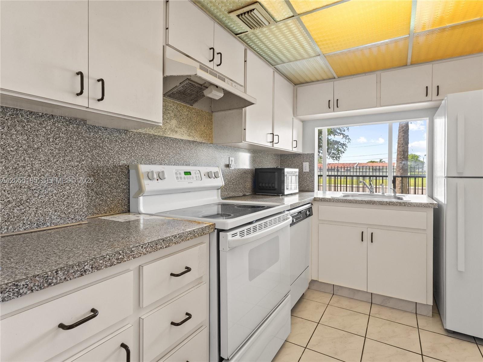 9401 SW 4th Street 104, Miami, FL 33174 photo 14