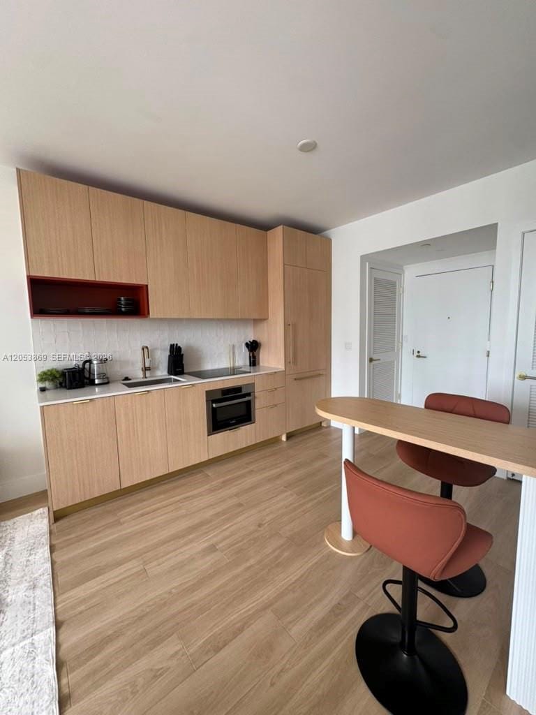90 NE 32nd Street 811