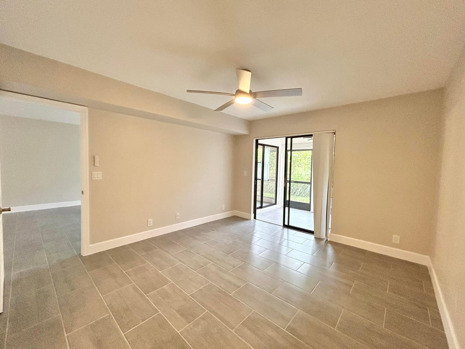 7681 Tahiti Lane 102 — photo 8