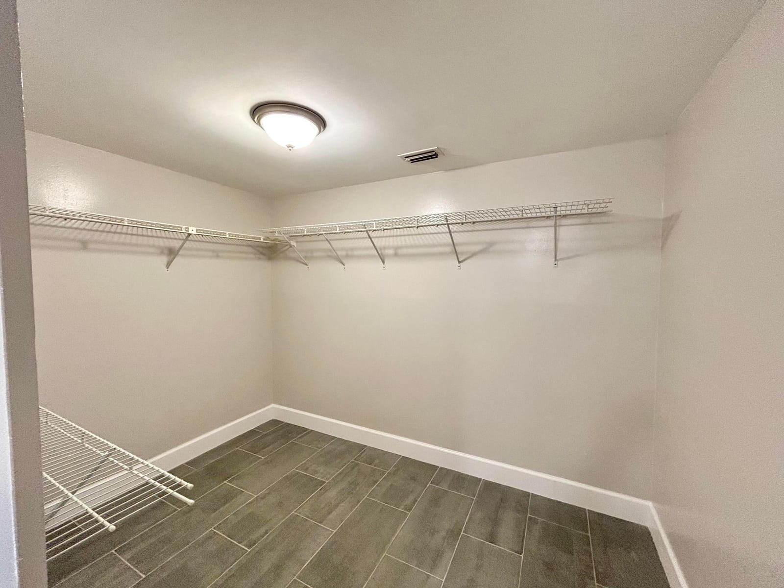 7681 Tahiti Lane 102 — photo 9