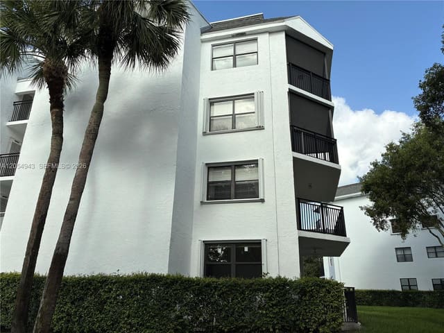 16141 Blatt Boulevard 113, Weston, FL 33326