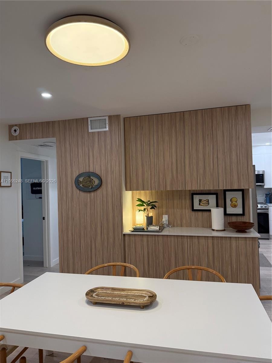 10185 NE Collins Avenue 822 — photo 5