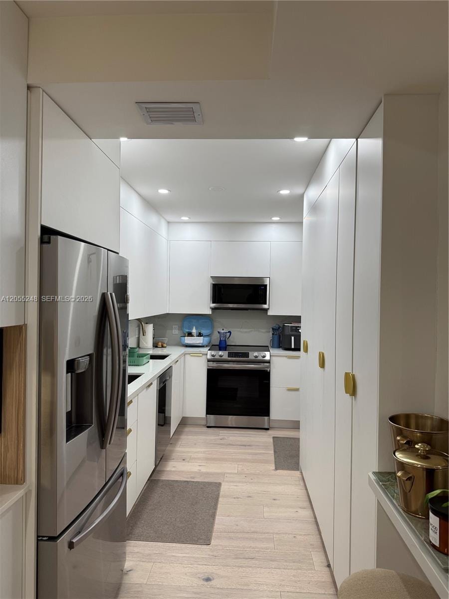 10185 NE Collins Avenue 822 — photo 7