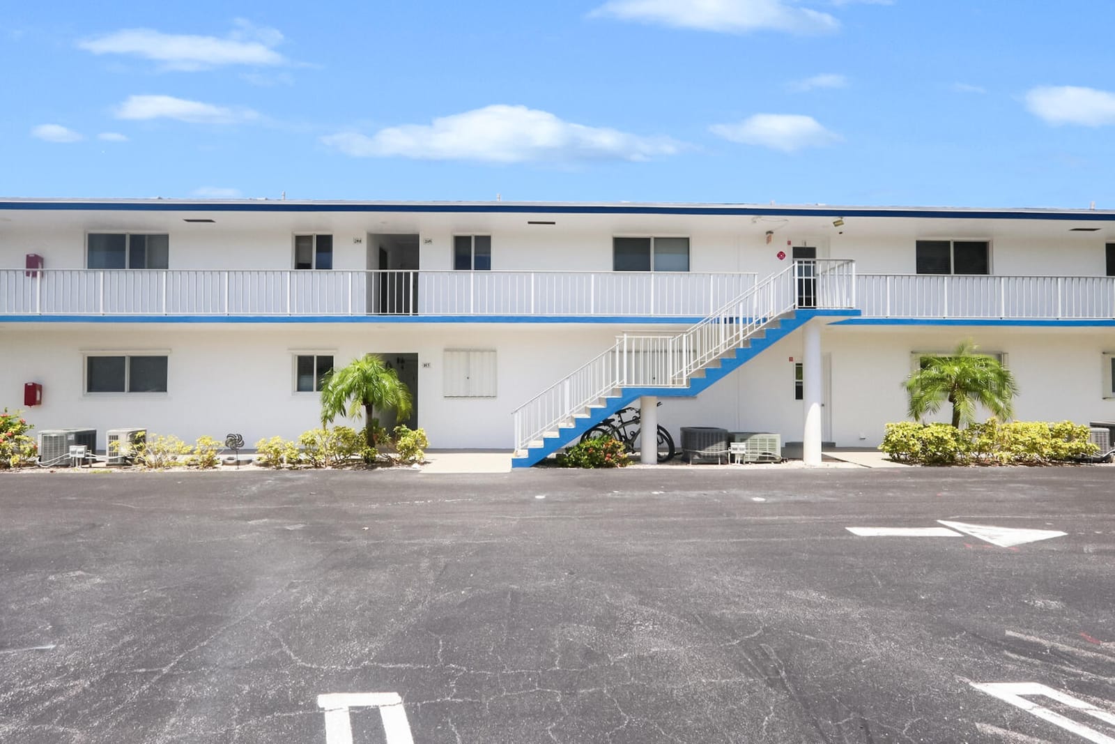 11 Garden Street 206T, Tequesta, FL 33469