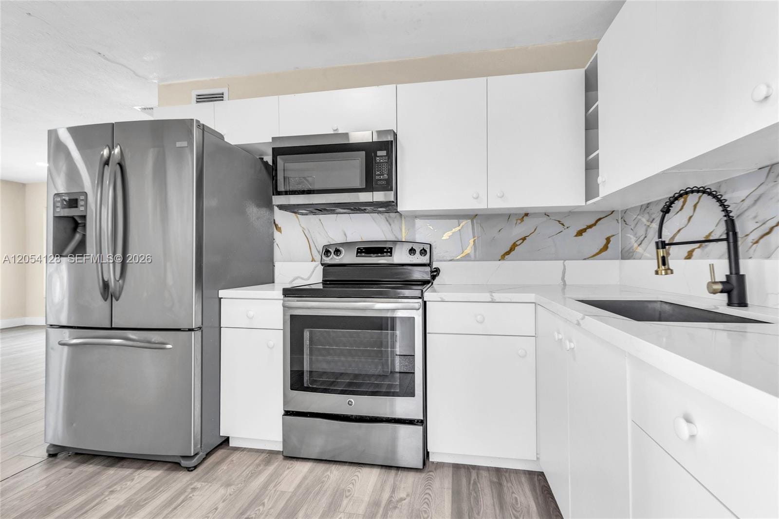1218 NW 15th Street — photo 7